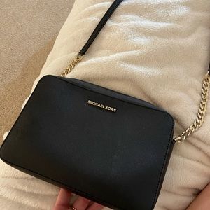 NEW Michael Kors leather crossbody